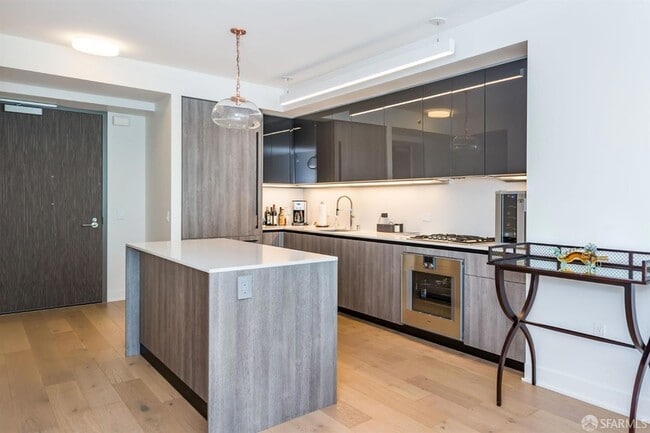 Photo - 338 Main St Unit 10B