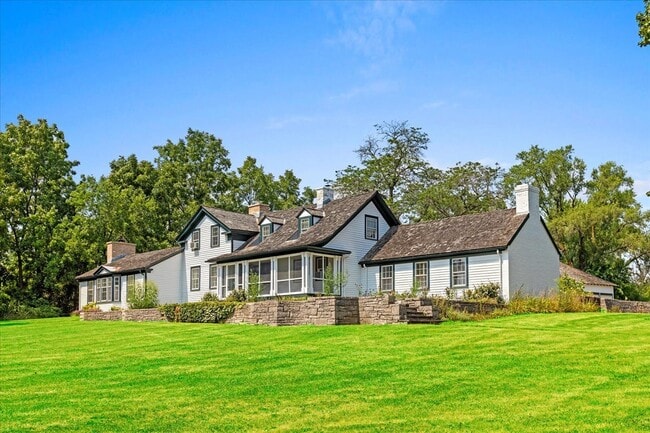 Photo - 18380 W Kelly Rd House