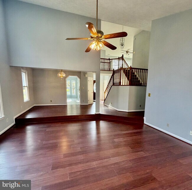 Photo - 4209 Oakhill Rd