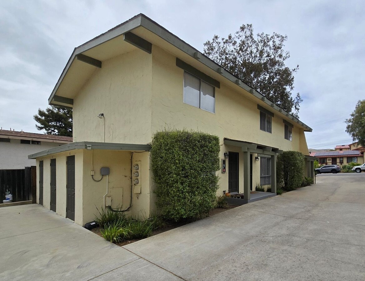 Photo - 1279 Bond St Apartment Unit 1279 Bond St #C