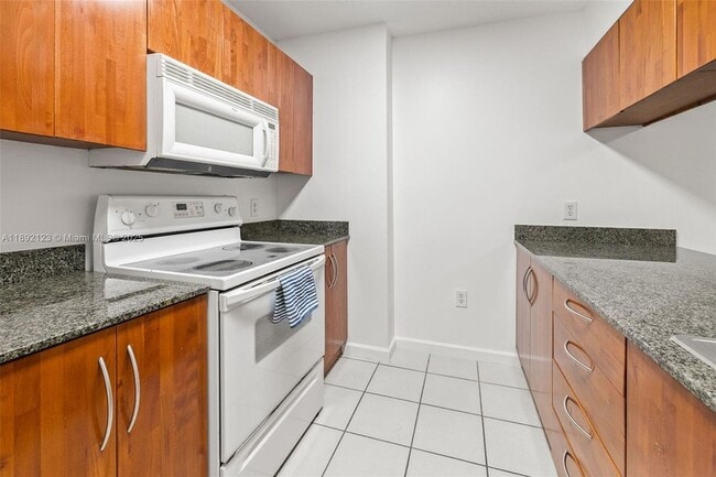 Photo - 1200 Brickell Bay Dr Unidad 3206