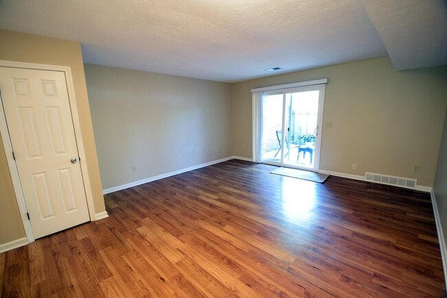 Photo - 20 King Arthur Ct Unit 20