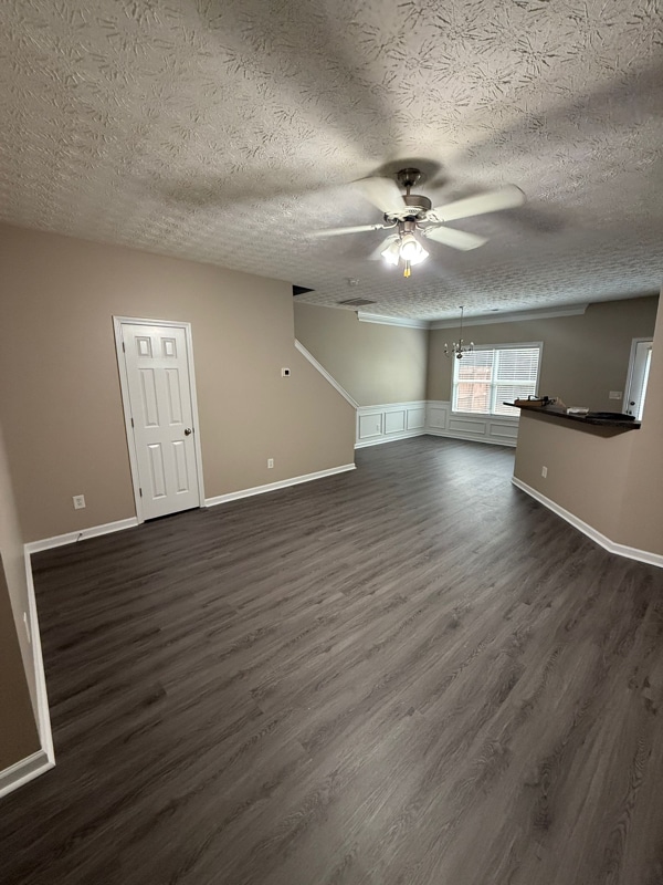 Photo - 518 Oakside Pl