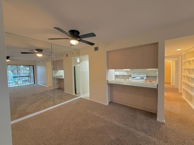 775 N Village Dr