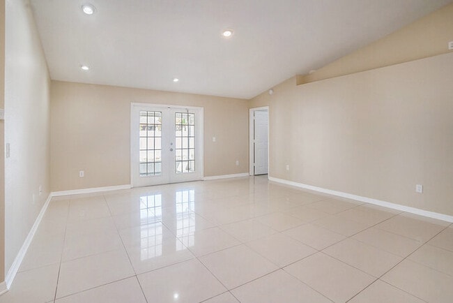 Photo - 12712 Longcrest Dr
