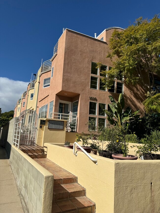 Building Photo - 1019 Grant St