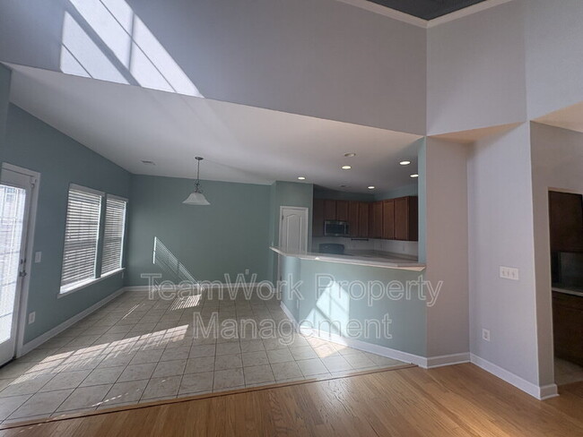 Photo - 102 Maywood Drive