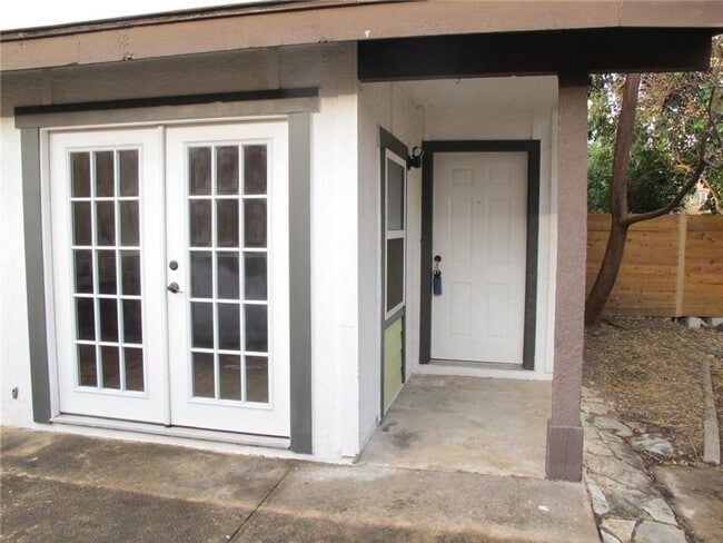 Building Photo - 2717 Parker Ln Unit A Rental