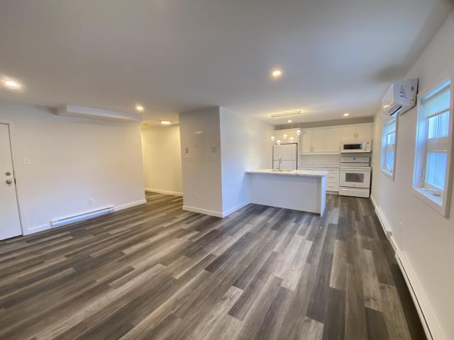 Building Photo - 84 Dufferin Ave Unit 84-5