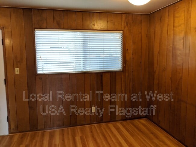 Photo - 605 W Dale Ave