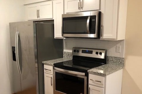 2 bedroom garden apartment kitchen