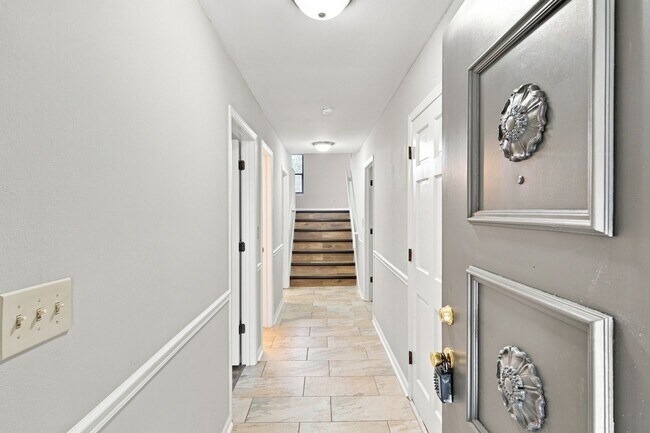 NEW 1720-1722-1724-1726 N Chapman Lane