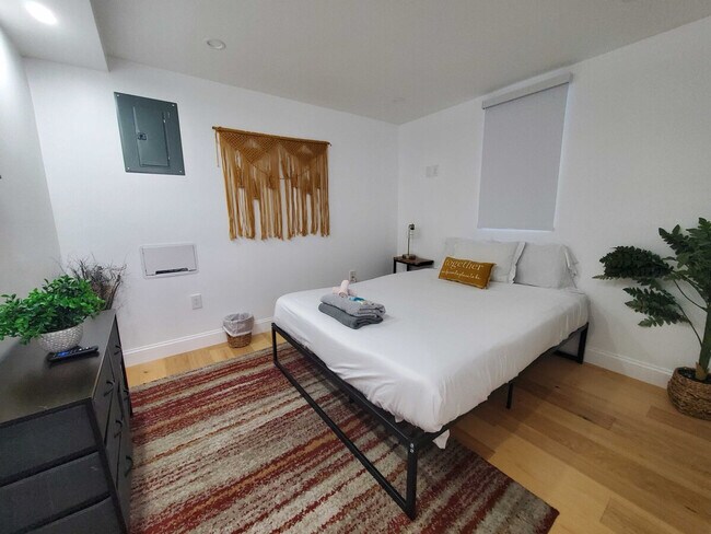 Photo - 919 Atwells Ave Unidad ID1373632P