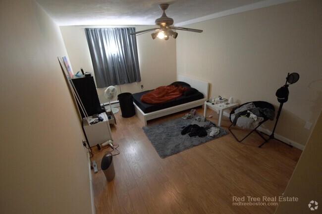 Building Photo - 20 Radcliffe Rd Unit 106 Rental