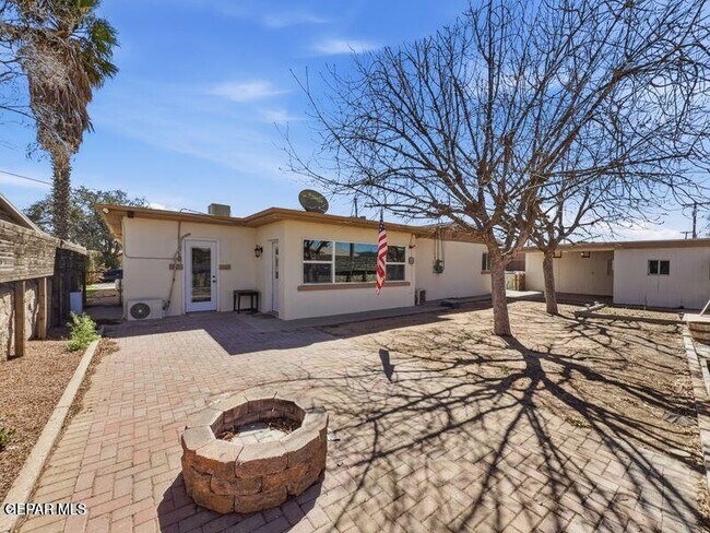 Photo - 7107 Parkland Dr