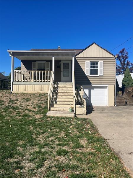 Photo - 1676 2nd St