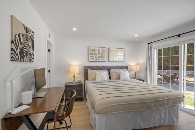 Photo - 1317 Donohue Dr Unit ID1322943P