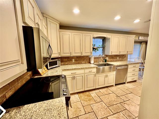 Photo - 7812 Woodharbor Dr