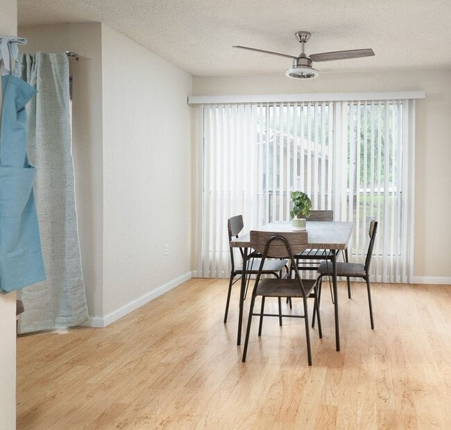 Photo - Beautiful Private Room in 3/2 Condo - CreeksEdge Unidad 179C