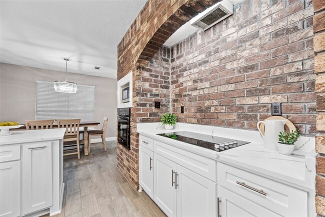 Building Photo - 14434 Old Tybee Rd