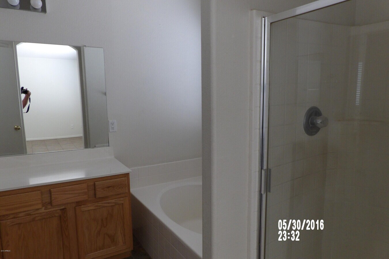 Photo - 972 W 21st Ave