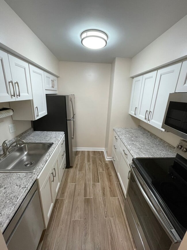 Photo - Cozy 1 Bedroom in a Quiet Building!