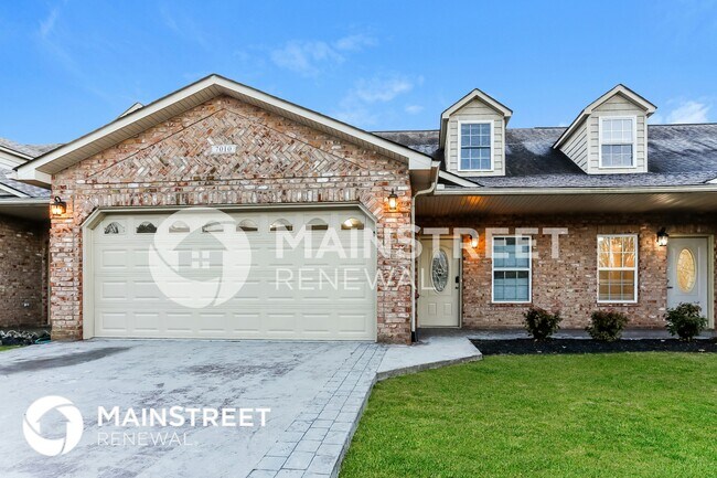 Building Photo - 7010 Echo Hill Way