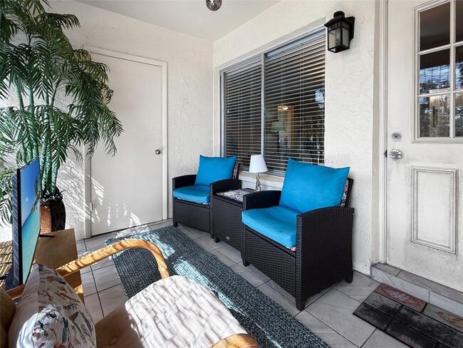 Building Photo - 320 Knotty Pine Cir Unit A2