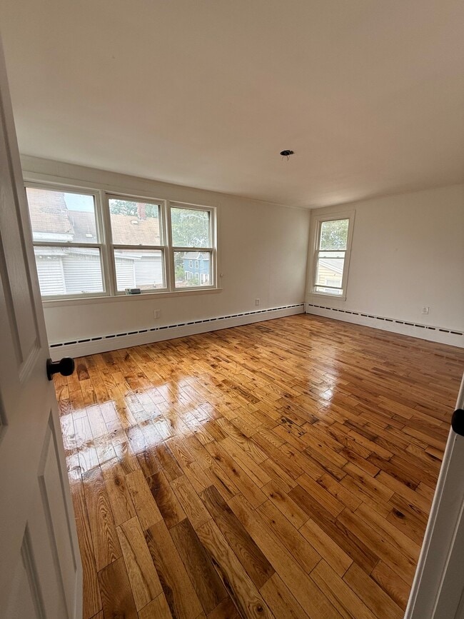 22 Park St Unit 2