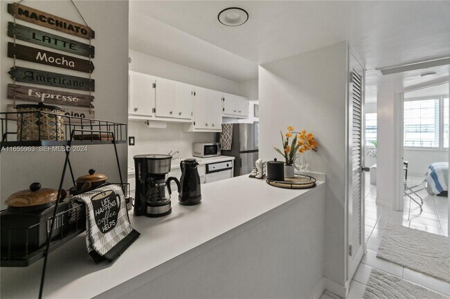 Photo - 100 Lincoln Rd Unit 924