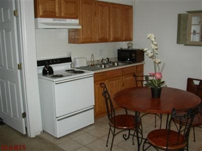Kitchen - Bridleton Woods Apartments