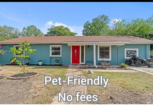 Building Photo - 12014 El Sendero St Rental