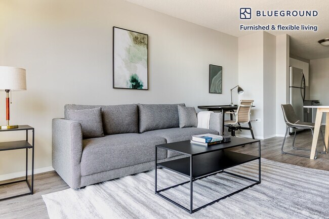 Photo - 180 N Jefferson St Unidad SI FL11-ID1214