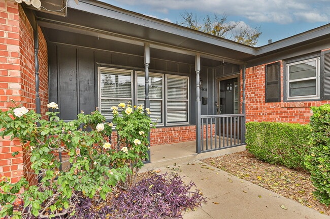 Photo - Beautiful 3 bedroom 2 bath