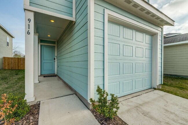Photo - Newly Built Modern Comfort Home in Princeton ISD