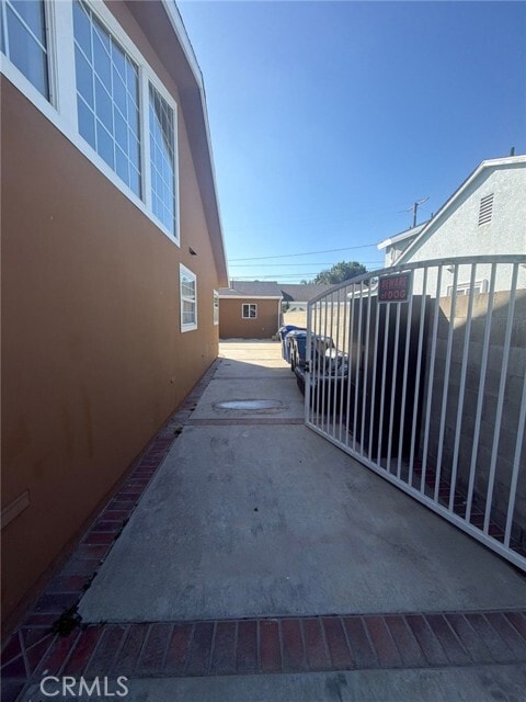 Photo - 8404 Borson St