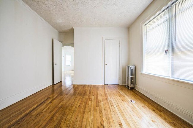 Photo - 8236 S Maryland Ave