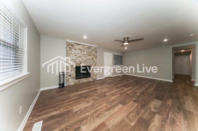 Photo - 609 Banner Ave