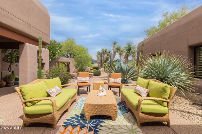 Photo - 9833 E Miramonte Dr