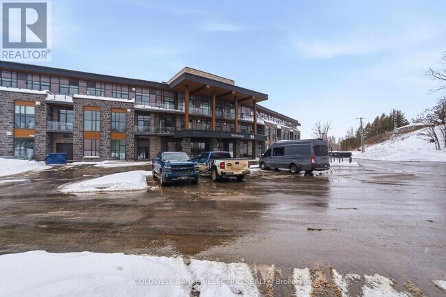 Photo - 99 Louisa St Unit 206