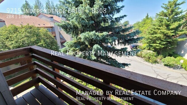 Photo - 9715 Independence Dr