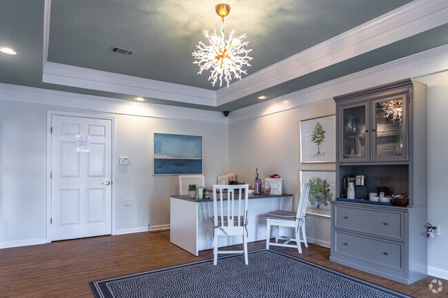 Leasing Office