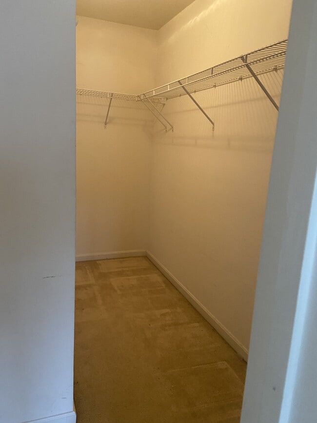 Photo - 305 N Old Dominion Ln