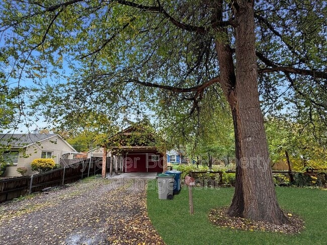 Photo - 1904 N 26th St