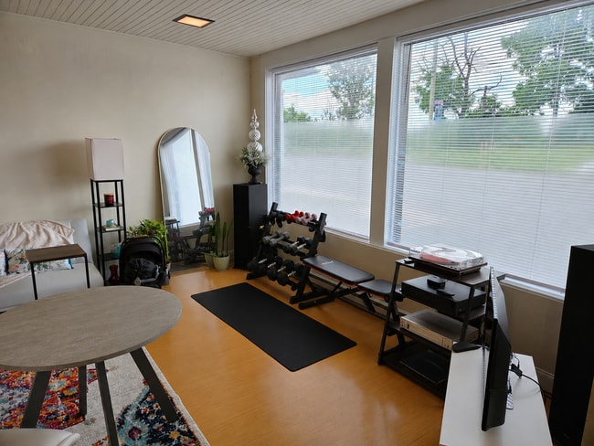 Photo - 180 W. Main St. Unit B