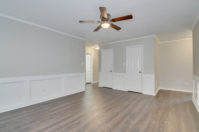 Photo - 357 Forest Ct