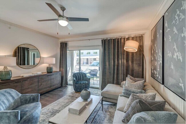 Photo - Cortland Ridglea