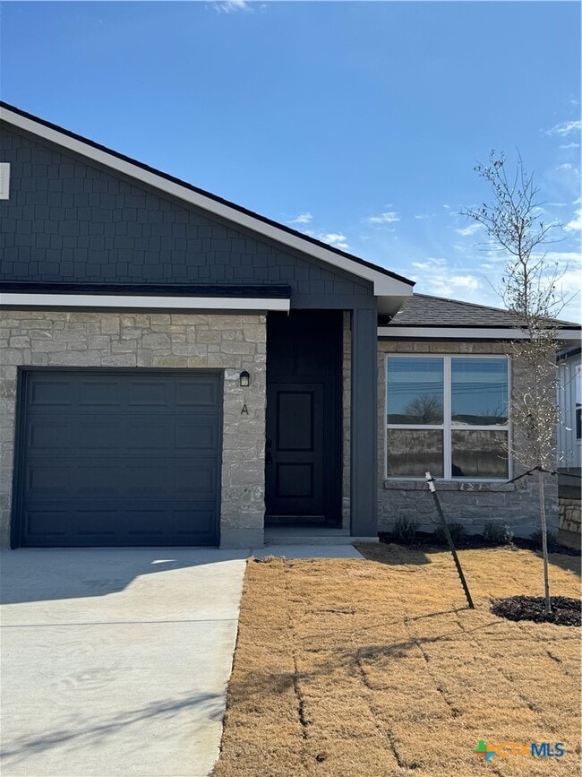 Building Photo - 3900 American Elm