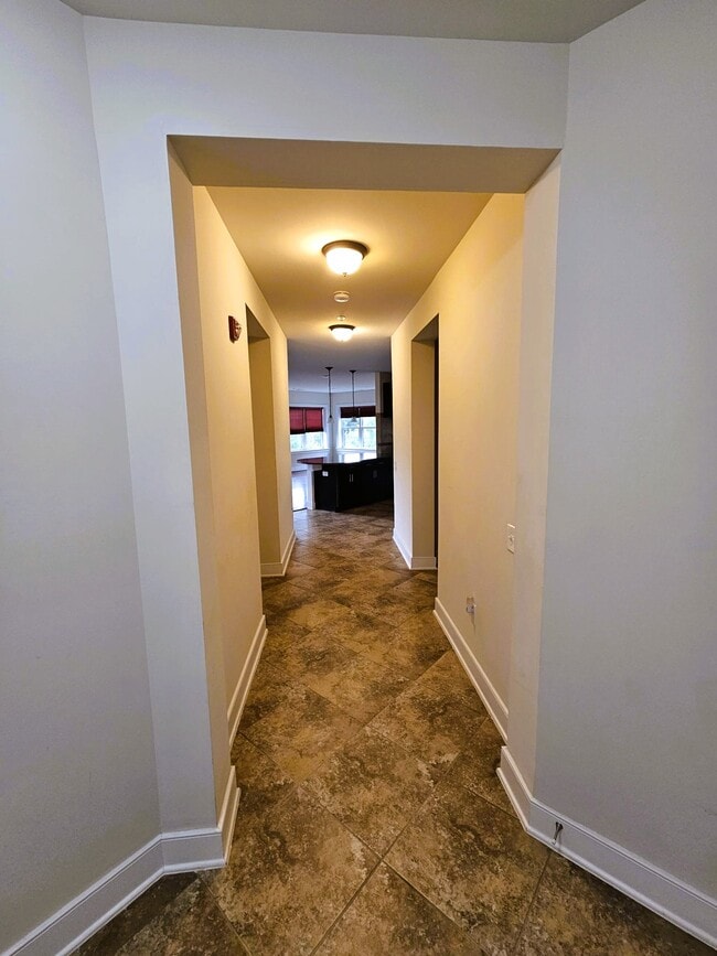 Building Photo - 2905 Bleeker St Unit 205