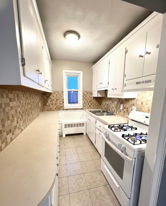 Photo - 36 Ferncliff Ave Unit 2